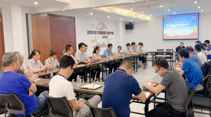 政企同心共克时艰 飞友党支部参加党日共学活动聚焦玩具技术开发与销售